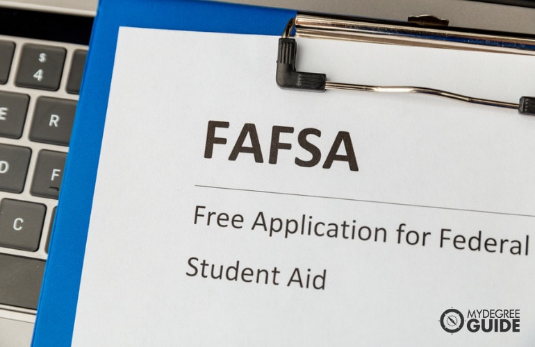 financial aid for Forensic Accounting students
